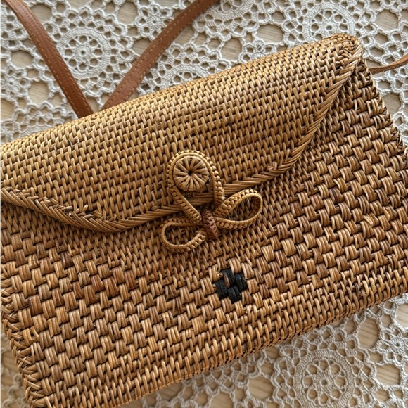 Handbags - Artisanal Ratan Bag